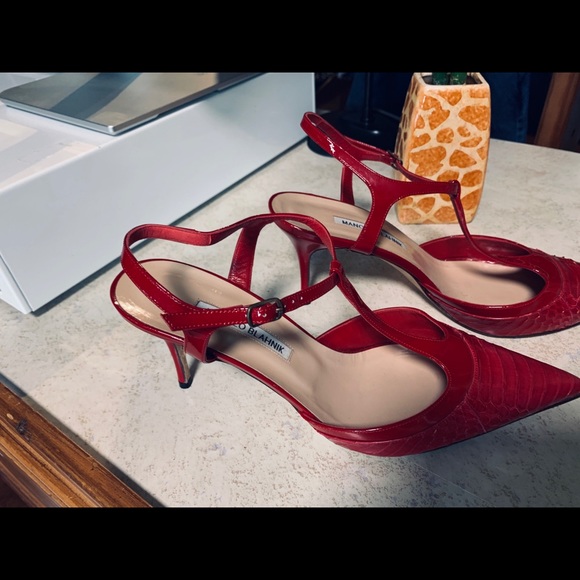 Manolo Blahnik Shoes - Women Shoes